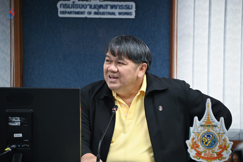 นายสุนทร แก้วสว่าง รองอธิบดีกรมโรงงานอุตสาหกรรม