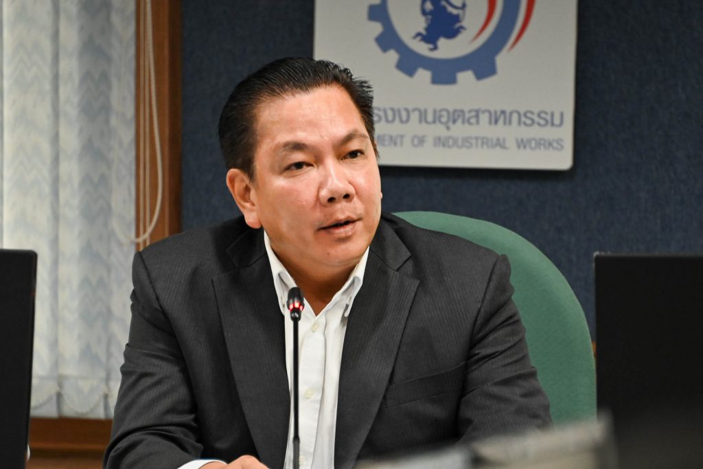 นายพรยศ กลั่นกรอง รองอธิบดี รักษาการอธิบดีกรมโรงงานอุตสาหกรรม