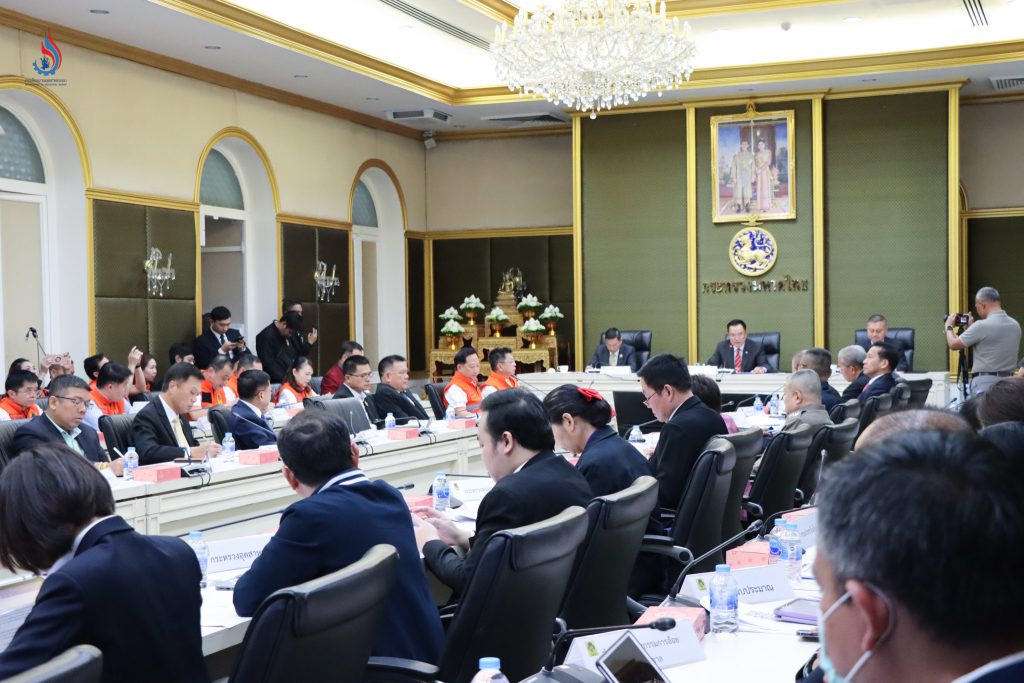 รองอธิบดีสุนทร ร่วมประชุม บกปภ.ช. การแก้ปัญหาไฟป่า หมอกควัน และฝุ่นละอองขนาดเล็ก(PM2.5)