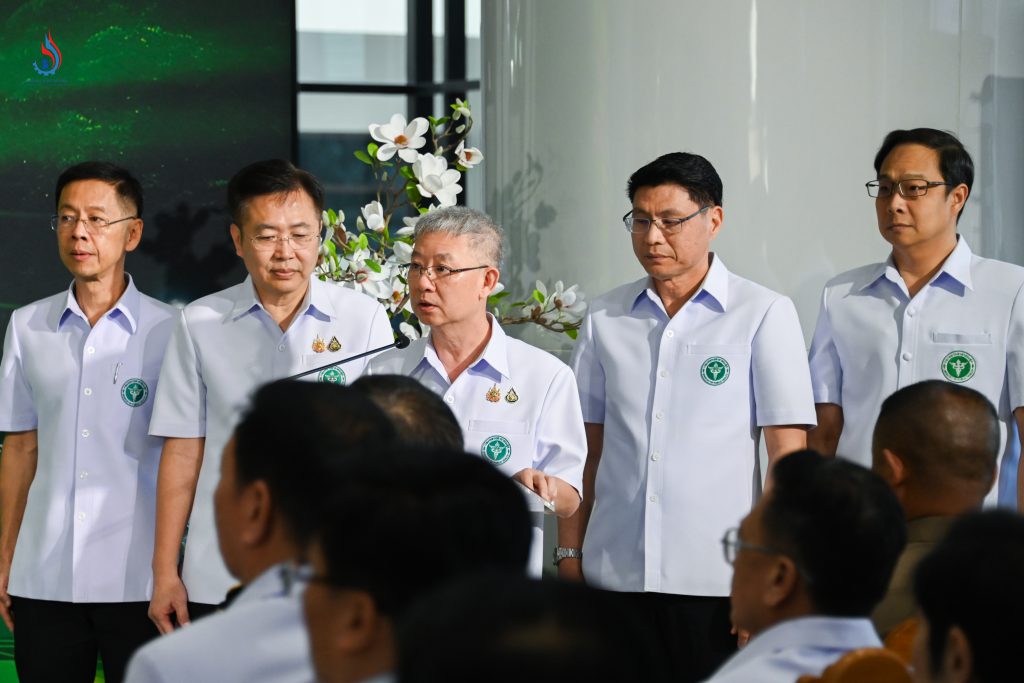 นายแพทย์โอภาส การย์กวินพงศ์ ปลัดกระทรวงสาธารณสุข กล่าวรายงานวัตถุประสงค์