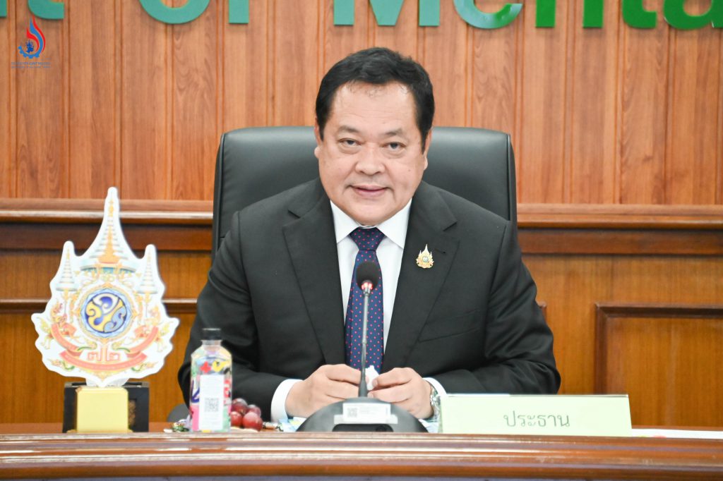 พันตํารวจเอก ทวี สอดส่อง รัฐมนตรีว่าการกระทรวงยุติธรรม