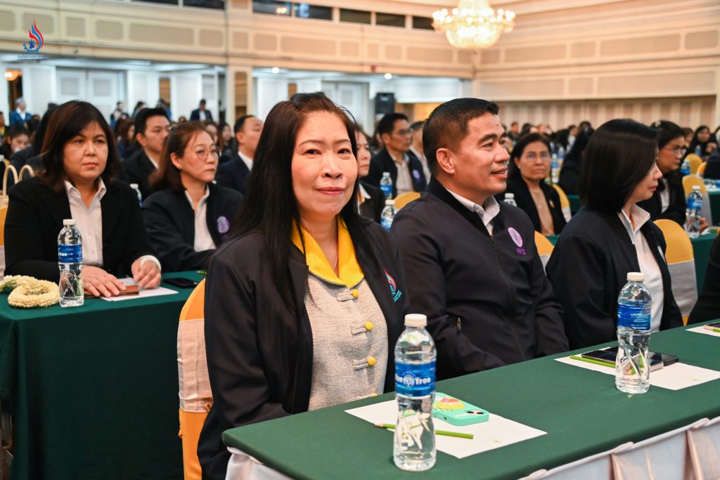 นางสาวนวพร สงวนหมู่ ผู้อำนวยการกองบริหารจัดการกากอุตสาหกรรม