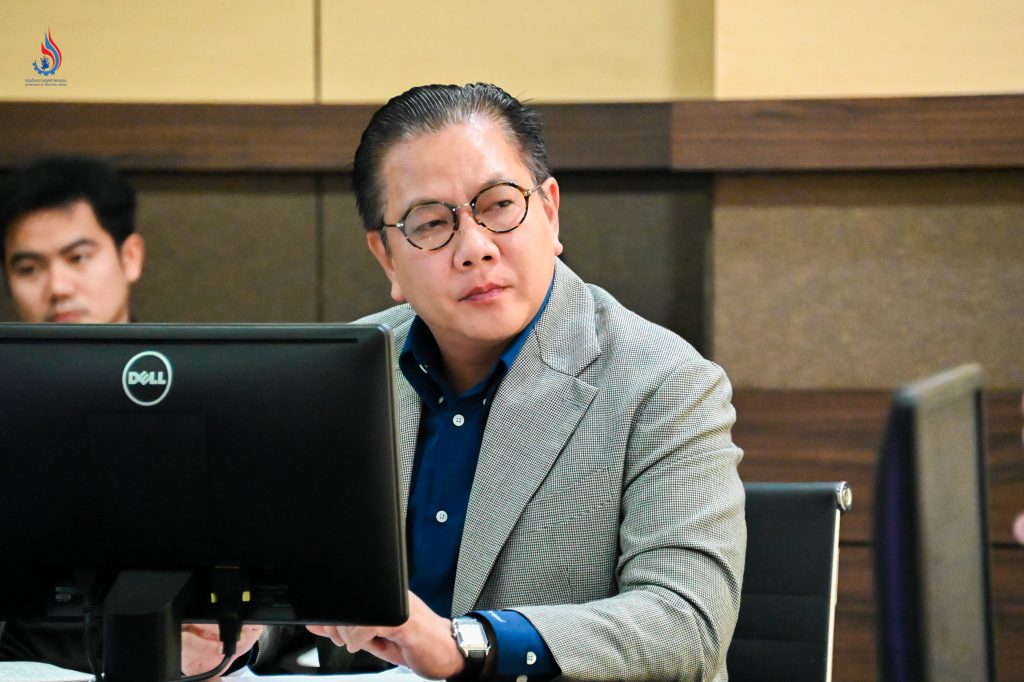 นายพรยศ กลั่นกรอง อธิบดีกรมโรงงานอุตสาหกรรม