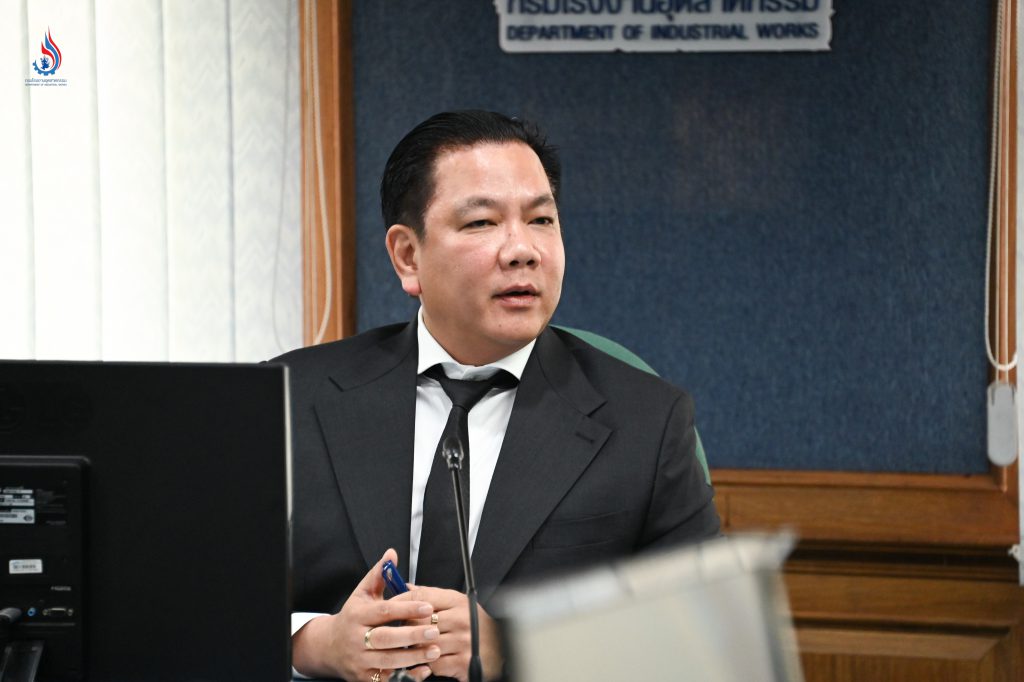 นายพรยศ กลั่นกรอง อธิบดีกรมโรงงานอุตสาหกรรม