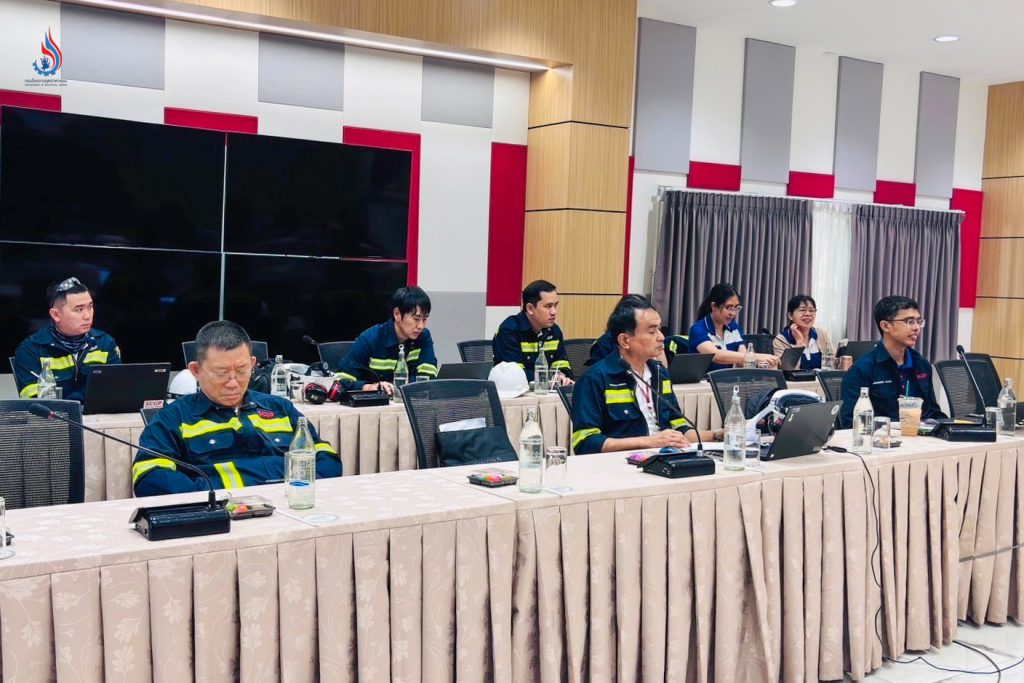 เจ้าหน้าที่บริษัท สยามผลิตภัณฑ์เยื่อกระดาษไทย จำกัด (โรงเยื่อวังศาลา)