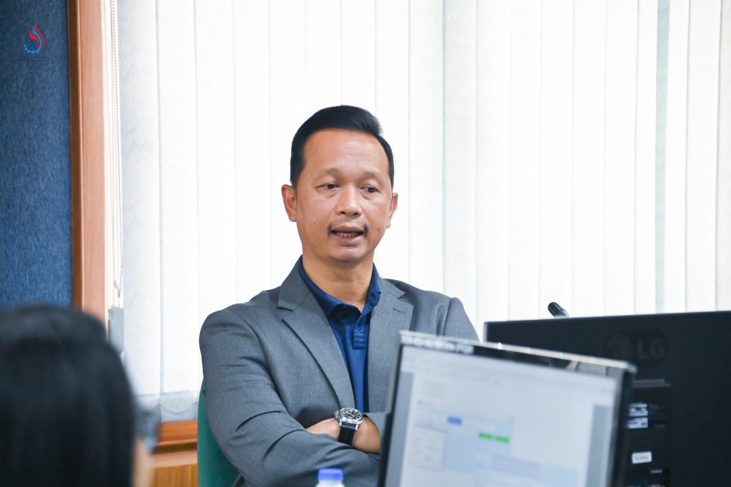 นายธีรทัศน์ อิศรางกูร ณ อยุธยา รองอธิบดีกรมโรงงานอุตสาหกรรม