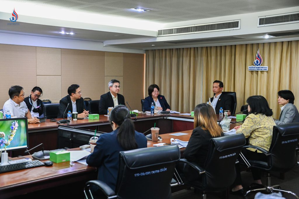 การประชุมแนวทางการขับเคลื่อนการบริหารจัดการของเสียอุตสาหกรรมในนิคมอุตสาหกรรม และท่าเรืออุตสาหกรรม