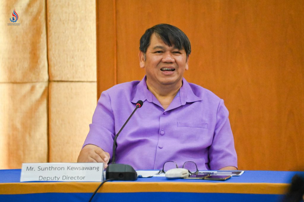 นายสุนทร แก้วสว่าง รองอธิบดีกรมโรงงานอุตสาหกรรม