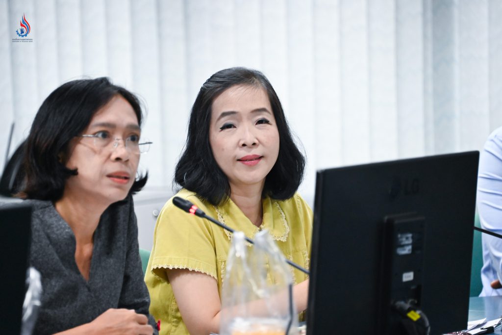 นางจุฬารัตน์ มณีเสถียรรัตนา เลขานุการกรม