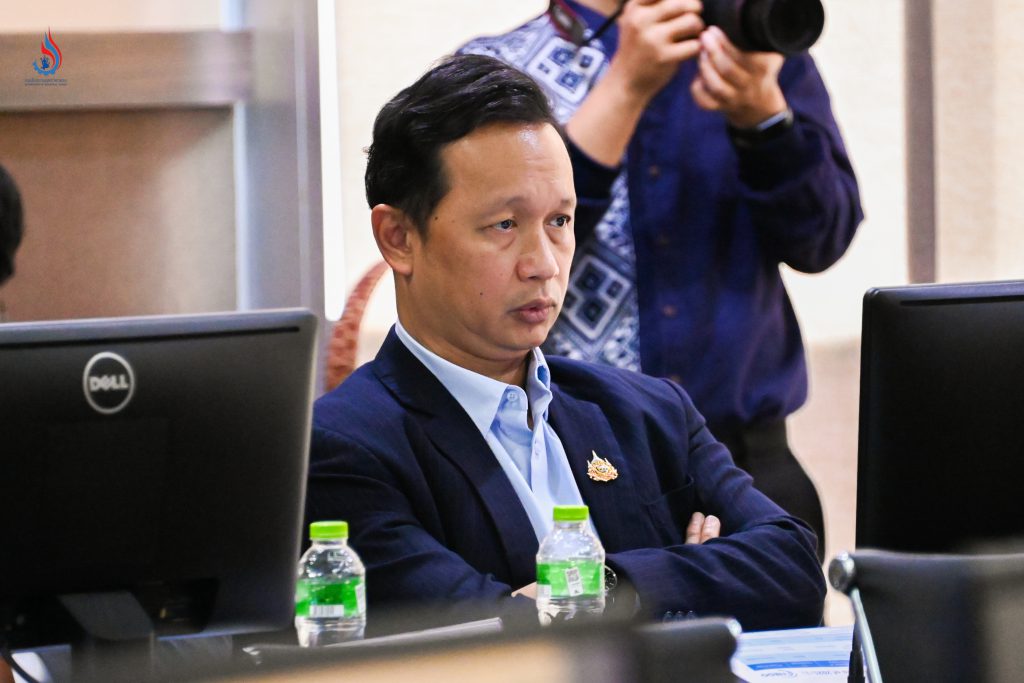 นายธีรทัศน์ อิศรางกูร ณ อยุธยา รองอธิบดีกรมโรงงานอุตสาหกรรม