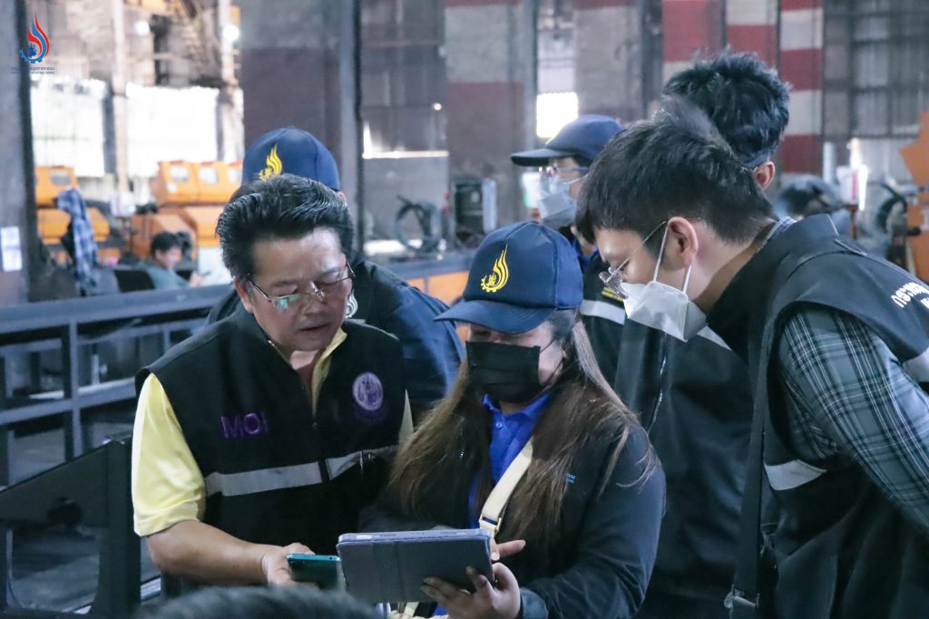 กรมโรงงานฯ ร่วมทีมตรวจสุดซอย ตรวจสอบโรงงานเหล็กในเขตประกอบการอุตสาหกรรม จ.ปราจีนบุรี คาดมีเอี่ยวคดีตึก สตง.