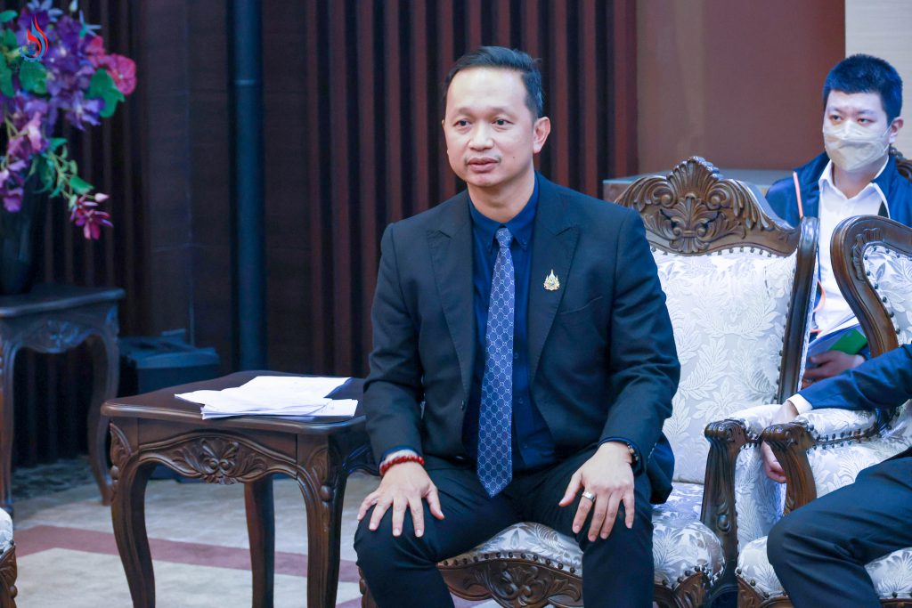 นายธีรทัศน์ อิศรางกูร ณ อยุธยา รองอธิบดีกรมโรงงานอุตสาหกรรม