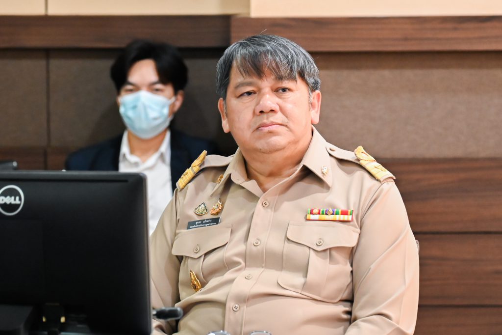 นายสุนทร แก้วสว่าง รองอธิบดีกรมโรงงานอุตสาหกรรม