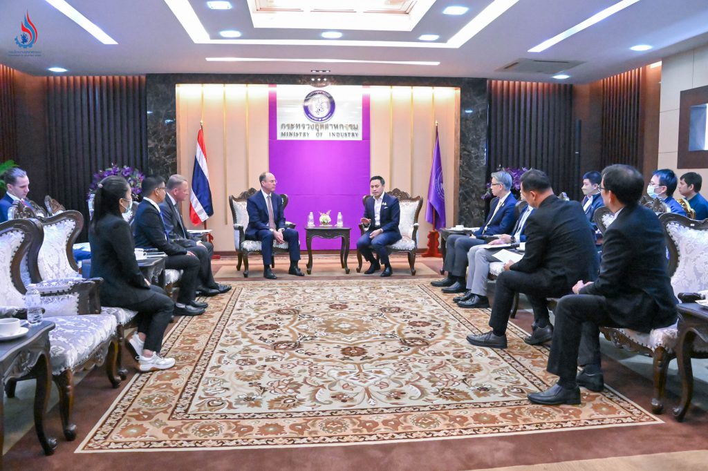 รัฐมนตรีฯ เอกนัฏ ให้การต้อนรับ เอกอัครราชทูตราชรัฐลักเซมเบิร์กประจำประเทศไทย นำคณะผู้บริหาร บ. Guardian Industries เข้าพบ