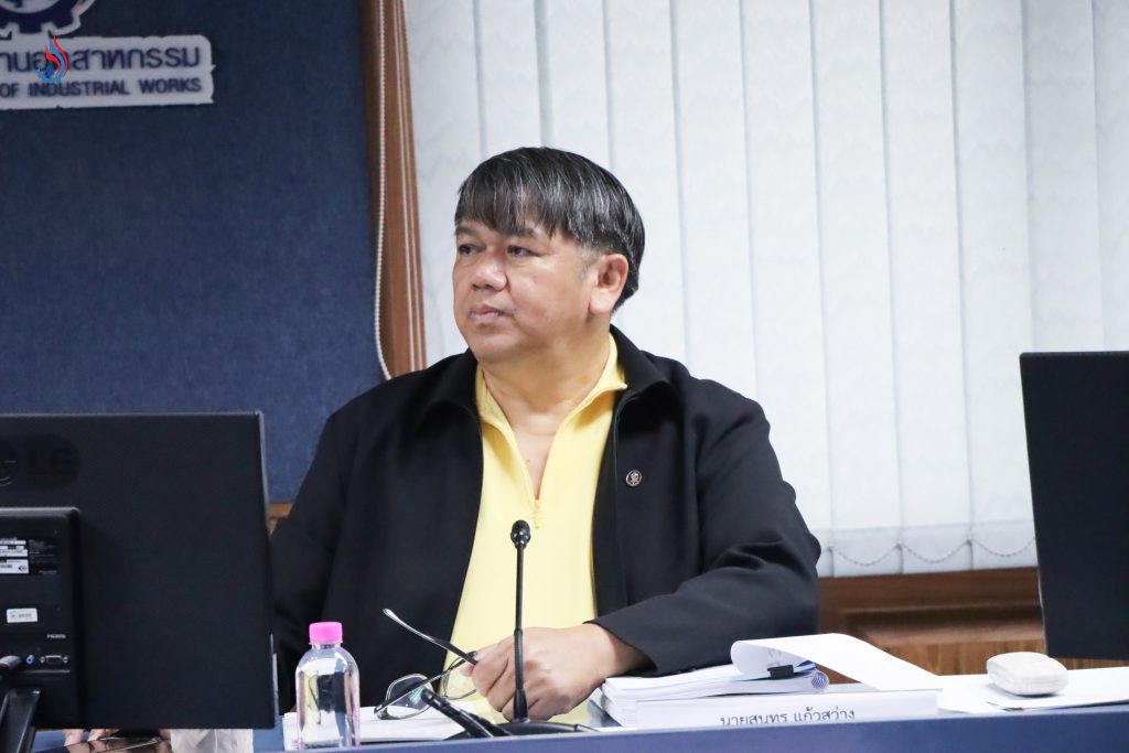 นายสุนทร แก้วสว่าง รองอธิบดีกรมโรงงานอุตสาหกรรม