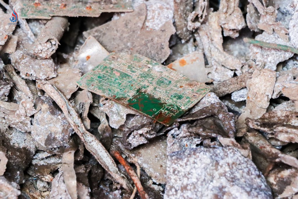 สินค้าที่ตรวจพบเข้าข่ายเป็นของเสียอันตรายที่ต้องขออนุญาตและดำเนินการตามขั้นตอนที่กำหนดก่อนการนำเข้า