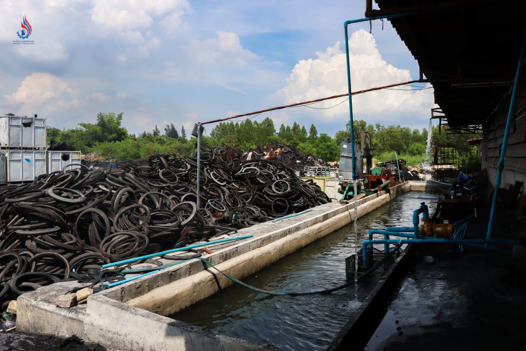 “บริษัท โอรานไลต์ จำกัด” จังหวัดชลบุรี พบการลักลอบประกอบกิจการโดยไม่ได้รับอนุญาต และยังพบการประกอบกิจการอย่างผิดกฎหมาย