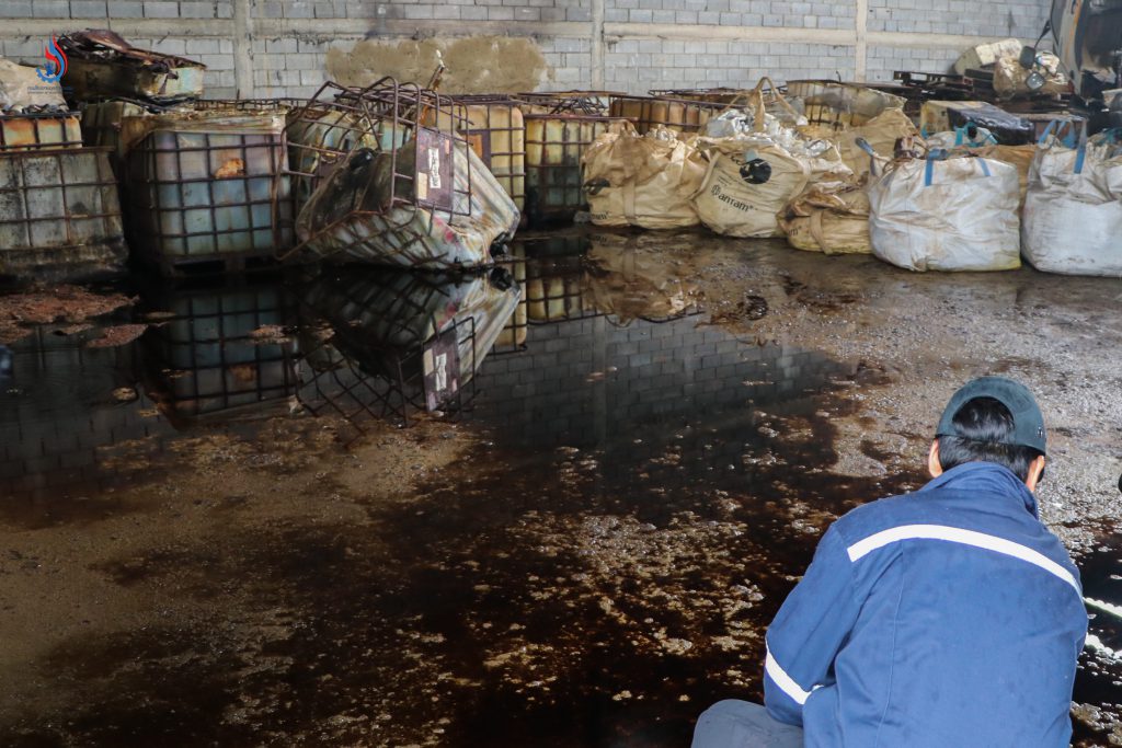 โกดังเก็บสารเคมีอันตรายหลายพันตัน (โกดังภาชี) ในอำเภอภาชี จังหวัดพระนครศรีอยุธยา