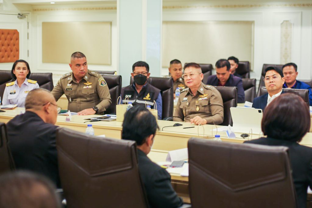 ภาครัฐต้องใช้งบประมาณจำนวนมหาศาลในการจัดการแก้ไขปัญหาที่เกิดขึ้น ทั้งนี้ กระทรวงอุตสาหกรรมตั้งชุดปฏิบัติการตรวจสุดซอยของกระทรวงอุตสาหกรรม หรือทีมสุดซอย เดินหน้ากวาดล้างผู้กระทำผิดที่สร้างความเสียหายต่อภาคอุตสาหกรรม และดำเนินคดีความผิดตามบทลงโทษทางกฎหมาย