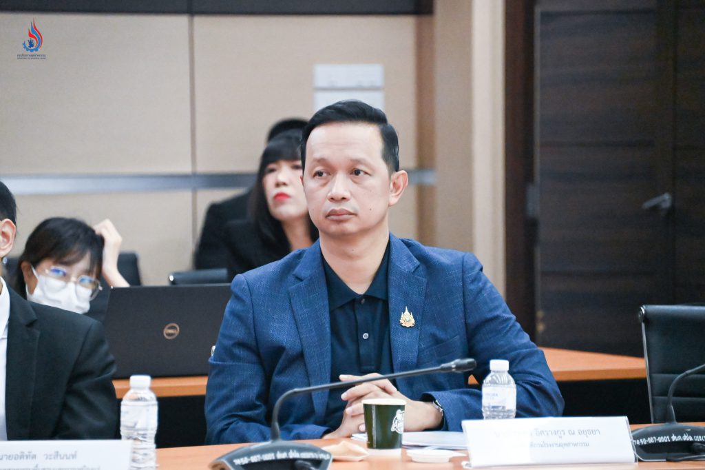 นายธีรทัศน์ อิศรางกูร ณ อยุธยา รองอธิบดีกรมโรงงานอุตสาหกรรม