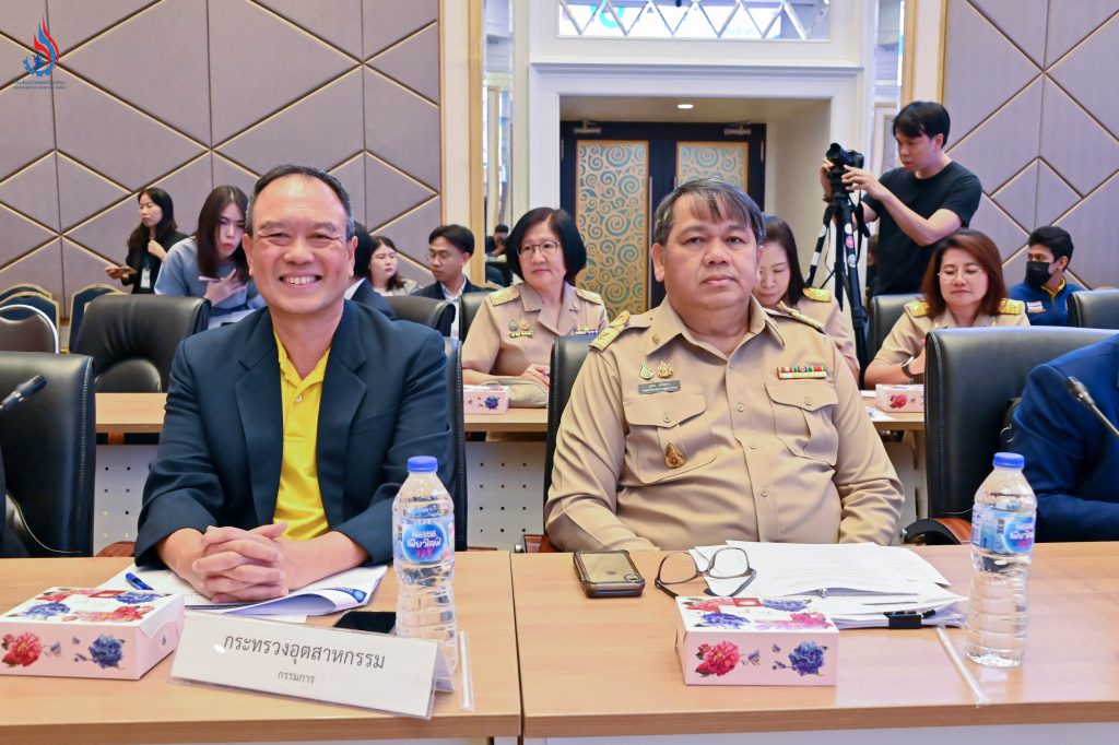 องอธิบดีสุนทรฯ ร่วมประชุมการบริหารจัดการแก้ไขปัญหาสินค้าและธุรกิจต่างประเทศที่ฝ่าฝืนกฎหมาย ครั้งที่ 6