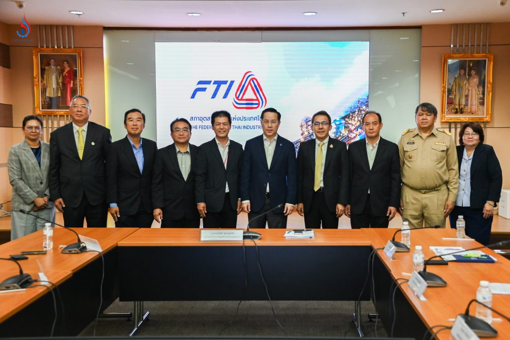 ส.อ.ท. ได้นำเสนอและหารือข้อเสนอแนะแนวทางการดำเนินงานร่วมกันระหว่างภาครัฐและเอกชน เพื่อร่วมแก้ไขปัญหาที่เกี่ยวข้องกับการจัดการของเสียอุตสาหกรรม