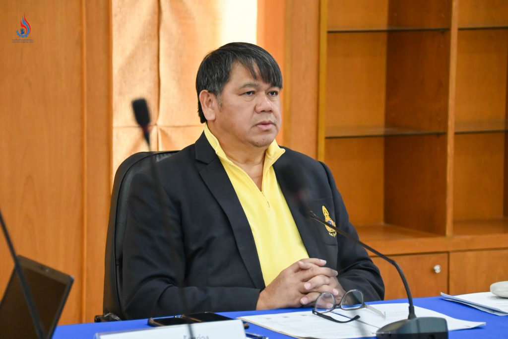 อธิบดีกรมโรงงานอุตสาหกรรม มอบหมายให้ นายสุนทร แก้วสว่าง รองอธิบดีกรมโรงงานอุตสาหกรรม เป็นประธานการประชุมฯ