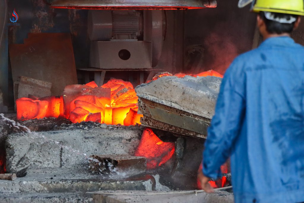 โรงหลอม “บริษัท ซี ที สตีล จำกัด” ประเภทโรงงานลำดับที่ 106 ประกอบกิจการหลอมหล่อเศษโลหะจากเศษอิเล็กทรอนิกส์เพื่อกลับมาใช้ใหม่