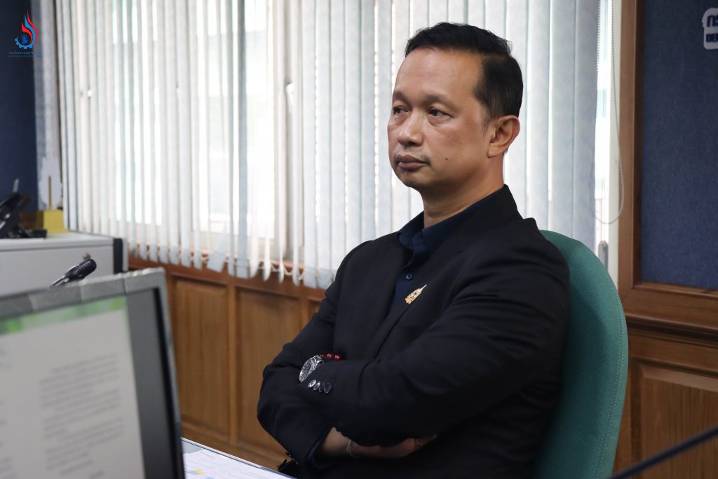 นายธีรทัศน์ อิศรางกูร ณ อยุธยา รองอธิบดีกรมโรงงานอุตสาหกรรม