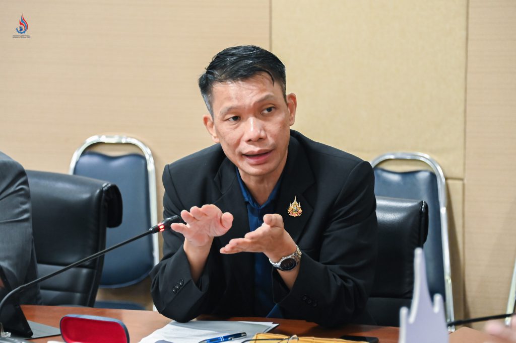 นายจิรวัฒน์ บุปผาพรหม ผู้อำนวยการกองกฎหมาย