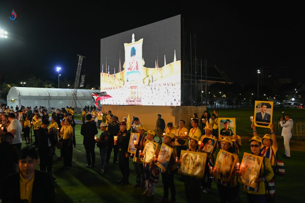 ประชาชน ร่วมพิธีจุดเทียนถวายพระพรชัยมงคล เนื่องในโอกาสพระราชพิธีมหามงคลเฉลิมพระชนมพรรษาพระบาทสมเด็จพระเจ้าอยู่หัว 28 กรกฎาคม 2568