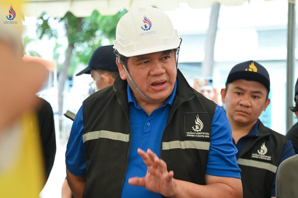 นายสุนทร แก้วสว่าง รองอธิบดีกรมโรงงานอุตสาหกรรม