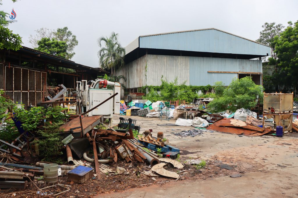 โรงงานของ บริษัท เค.เอส.ดี รีไซเคิล จำกัด ในตำบลหนองแหน อำเภอพนมสารคาม จังหวัดฉะเชิงเทรา