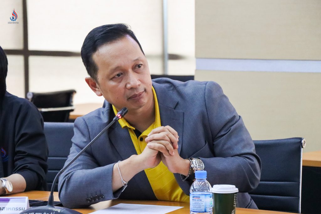 นายธีรทัศน์ อิศรางกูร ณ อยุธยา รองอธิบดีกรมโรงงานอุตสาหกรรม