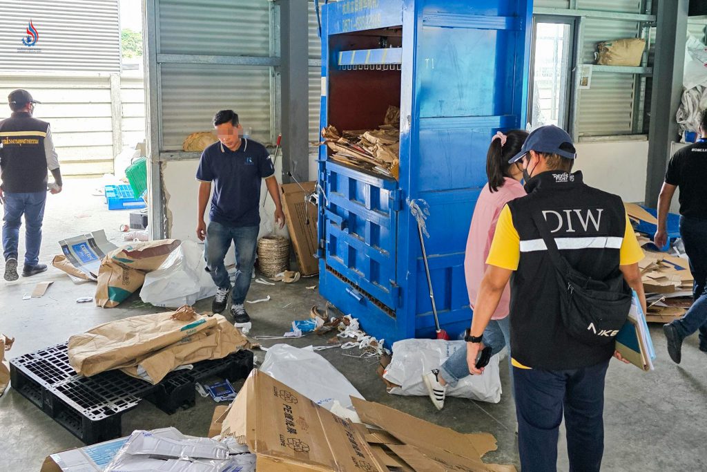 พบการติดตั้งเครื่องจักรเกินกว่าสิทธิ์ที่ได้รับอนุญาตถึง 19,812 แรงม้า เข้าข่ายเป็นการขยายโรงงานโดยไม่ได้แจ้งเริ่มประกอบกิจการในส่วนขยาย ตาม พ.ร.บ. โรงงาน พ.ศ. 2535