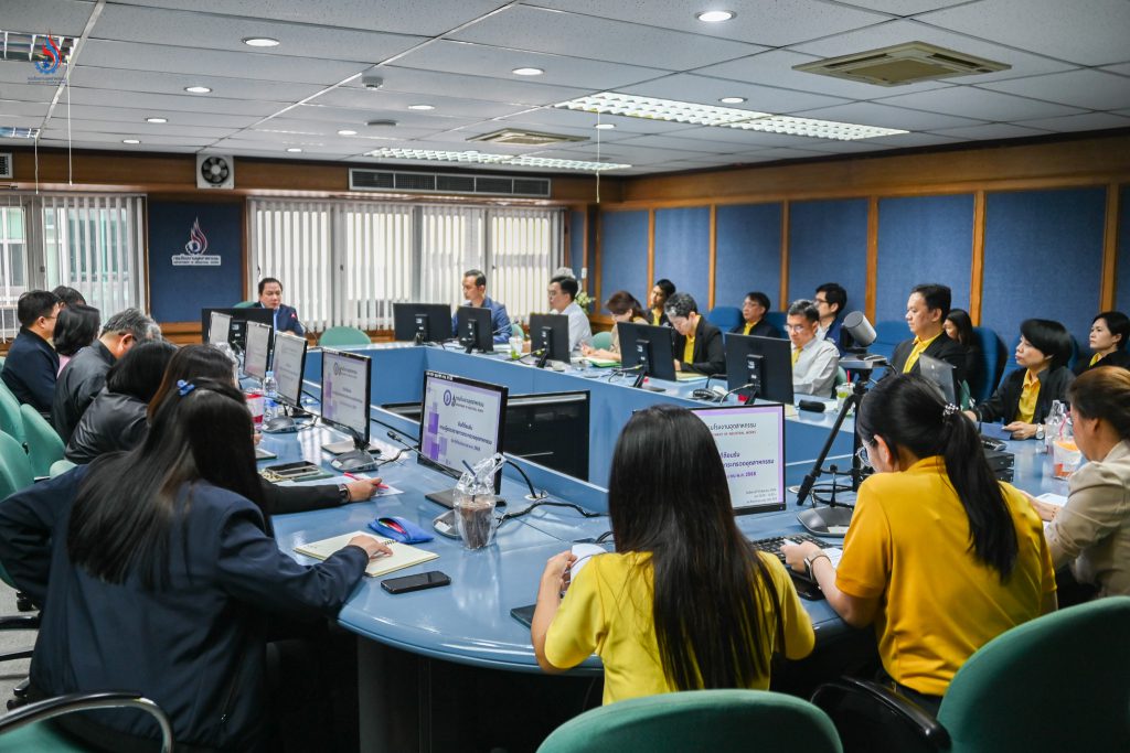 การประชุมหารือแนวทางการดำเนินงานและข้อมูลสำคัญ สำหรับเตรียมความพร้อมการนำเสนอภาพรวมและทิศทางที่ชัดเจนของภารกิจที่ท้าทายต่อที่ประชุมผู้ตรวจราชการกระทรวงอุตสาหกรรมในโอกาสเยี่ยมกรมโรงงานอุตสาหกรรม