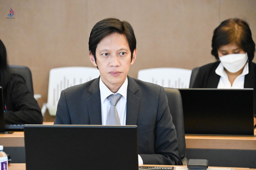 นายปณตสรรค์ สูจยานนท์ รองอธิบดีกรมโรงงานอุตสาหกรรม