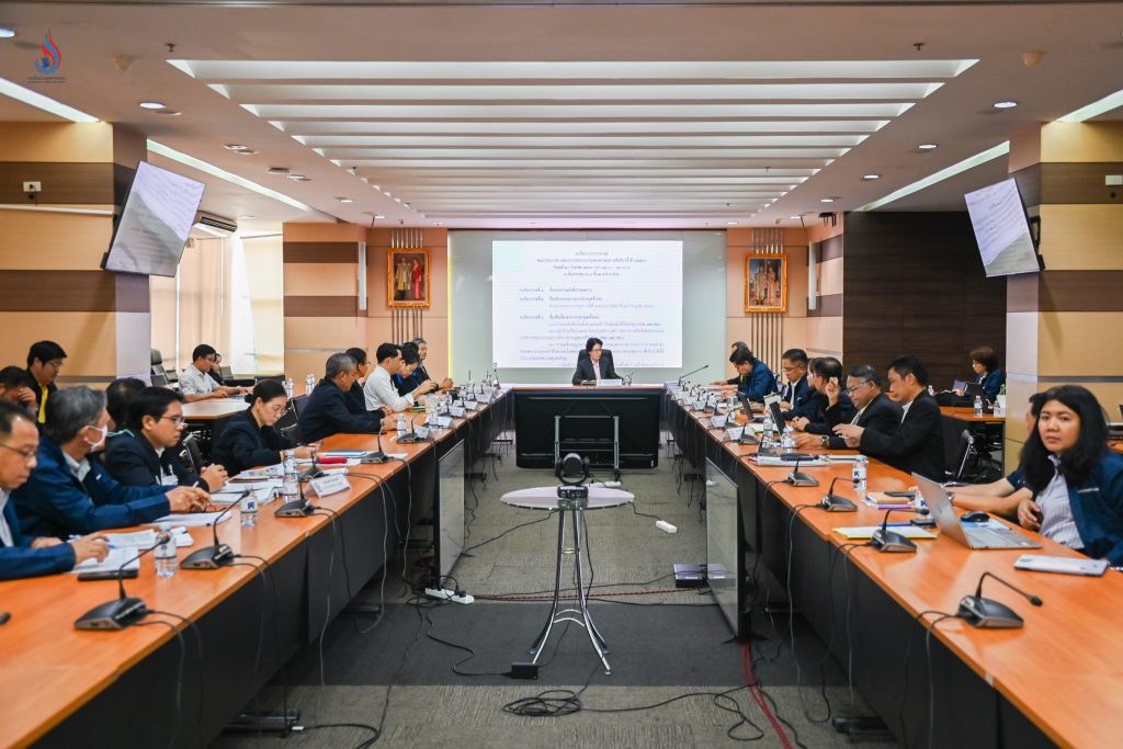 การประชุมคณะกรรมการตรวจสอบการประกอบการอุตสาหกรรมอย่างเข้มข้น ครั้งที่ 8/2568