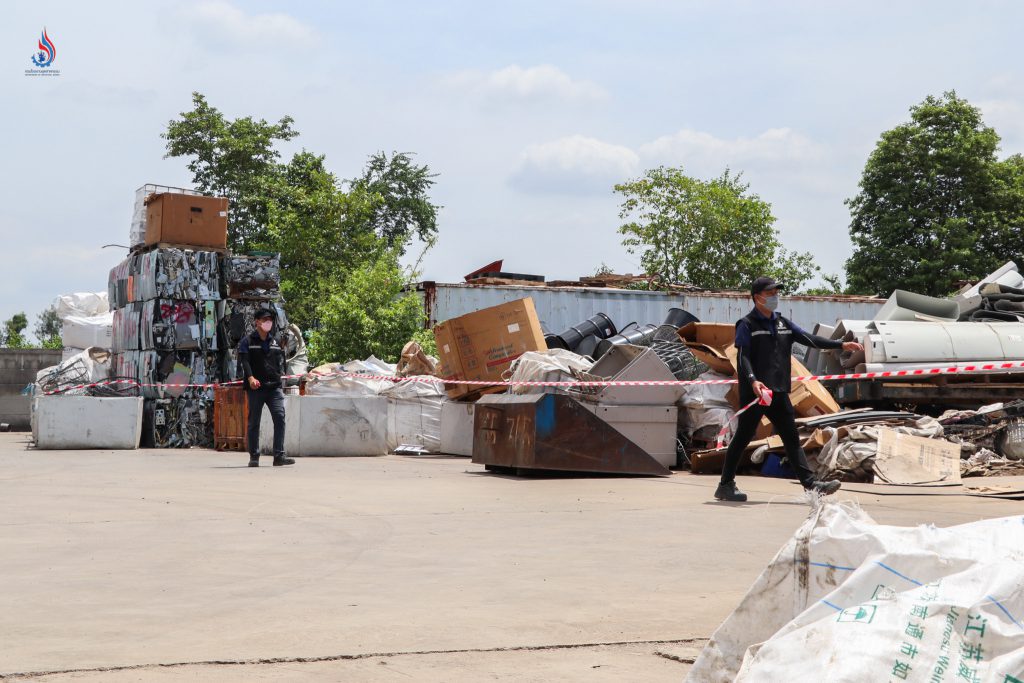 บริษัท เค โอ เค รีไซเคิล แอนด์ เซอร์วิสส์ จำกัด ทั้ง 2 แห่ง มีความผิดในข้อหาตั้งและประกอบกิจการโรงงานลำดับที่ 106 โดยไม่ได้รับอนุญาต ตาม พ.ร.บ.โรงงาน พ.ศ. 2535 รวมถึงข้อหาครอบครองวัตถุอันตรายโดยไม่ได้รับอนุญาต ตาม พ.ร.บ.วัตถุอันตราย พ.ศ. 2535