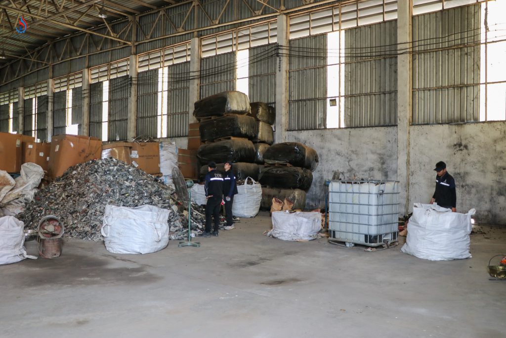 บริษัท เค โอ เค รีไซเคิล แอนด์ เซอร์วิสส์ จำกัด เป็นโรงงานประเภทลำดับ 53(5) ในตำบลแปลงยาว อำเภอแปลงยาว จังหวัดฉะเชิงเทรา