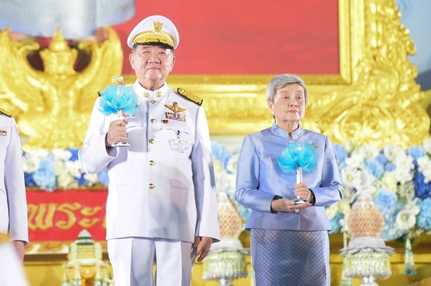 นายภูมิธรรม เวชยชัย รองนายกรัฐมนตรี รักษาราชการแทนนายกรัฐมนตรี เป็นประธานในพิธี พร้อมด้วย ภริยา