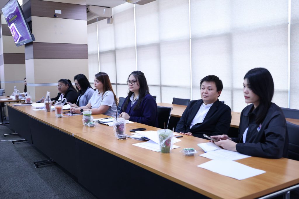 เจ้าหน้าที่ศูนย์บริหารและพัฒนาทรัพยากรบุคคล กรมโรงงานอุตสาหกรรม