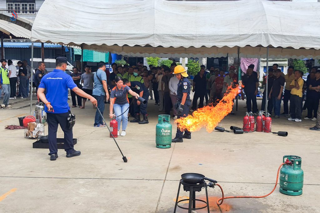 การฝึกอบรมภาคปฏิบัติ ด้านการฝึกซ้อมดับเพลิงและอพยพหนีไฟ