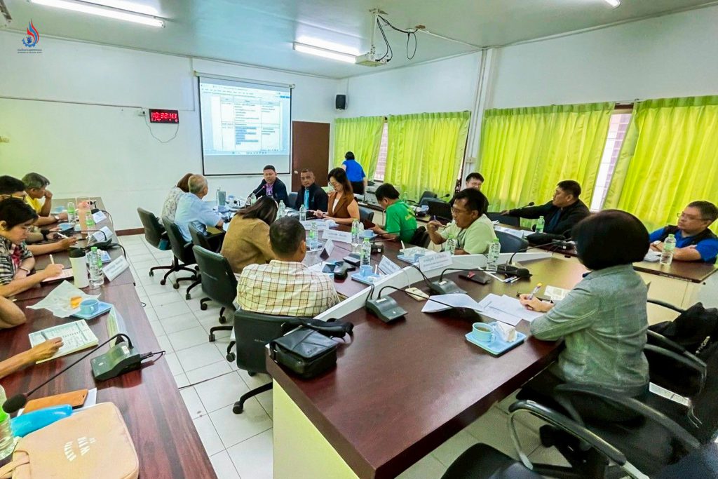 การลงพื้นที่พบปะพูดคุยกับชุมชน 