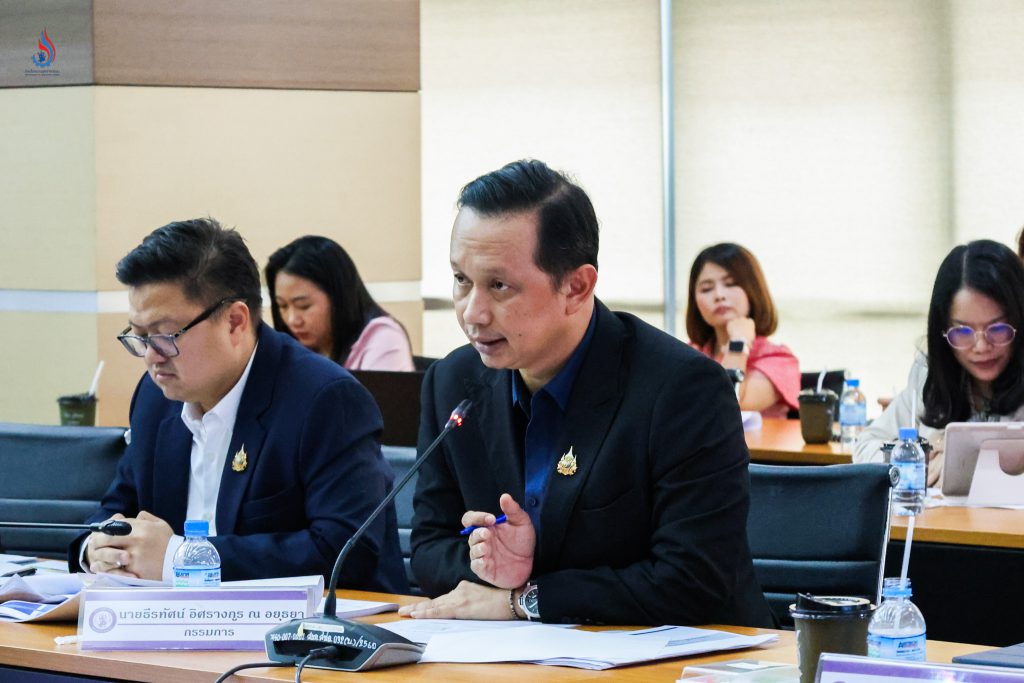 นายธีรทัศน์ อิศรางกูร ณ อยุธยา รองอธิบดีกรมโรงงานอุตสาหกรรม