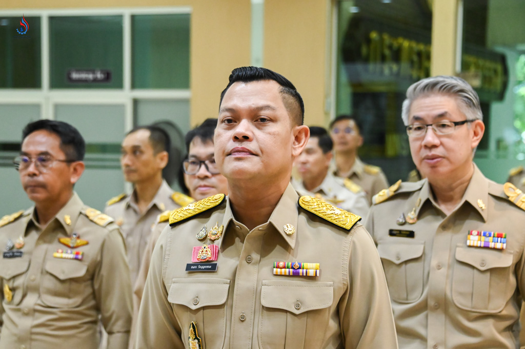นายธนกร วังบุญคงชนะ รัฐมนตรีว่าการกระทรวงอุตสาหกรรม