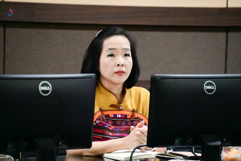 นางจุฬารัตน์ มณีเสถียรรัตนา เลขานุการกรม กรมโรงงานอุตสาหกรรม