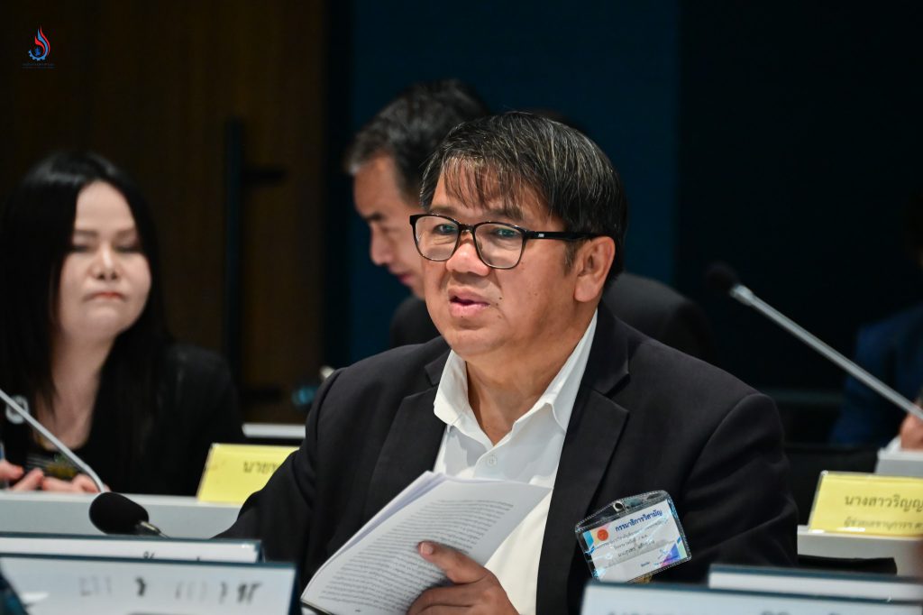 นายสุนทร แก้วสว่าง รองอธิบดีกรมโรงงานอุตสาหกรรม 