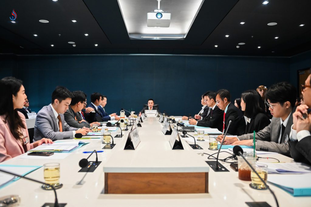 ที่ประชุมได้ร่วมหารือกำหนดแนวทางในการพิจารณาร่างพระราชบัญญัติโรงงาน (ฉบับที่ ..) พ.ศ. …. ให้แล้วเสร็จโดยเร็ว ซึ่งผ่านการลงมติรับหลักการเป็นที่เรียบร้อยแล้ว เมื่อวันที่ 3 กันยายน 2568