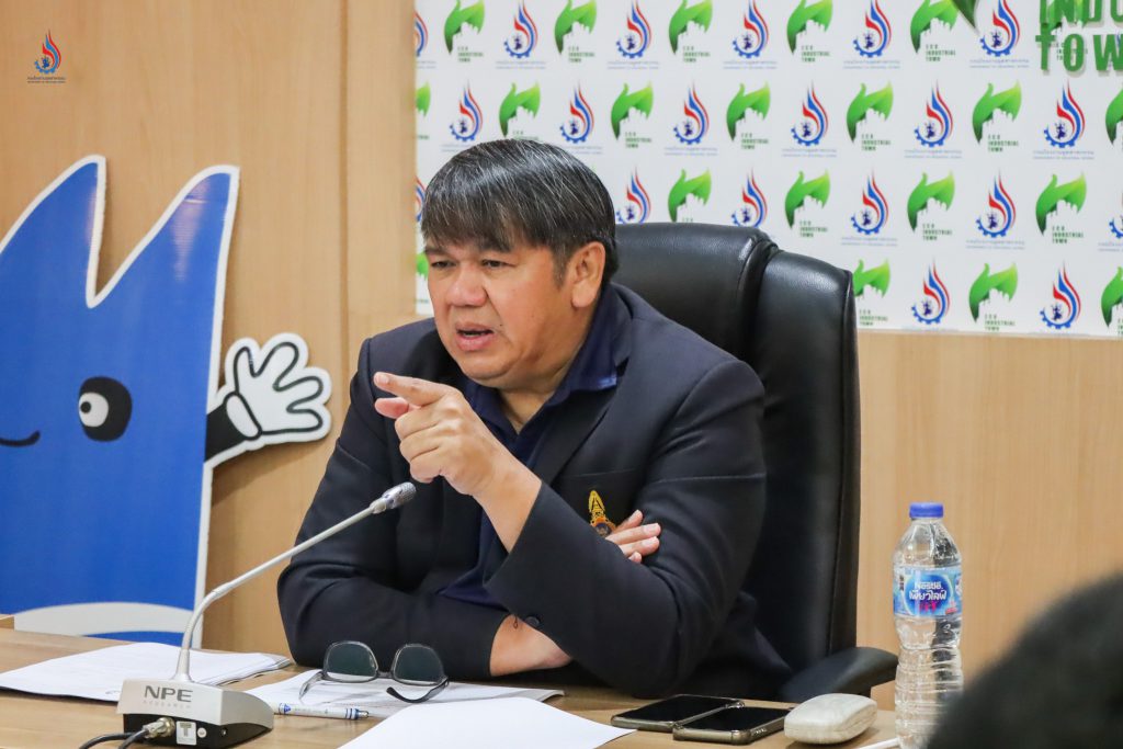 นายสุนทร แก้วสว่าง รองอธิบดีกรมโรงงานอุตสาหกรรม ในฐานะประธานคณะทำงานฯ เป็นประธานการประชุม